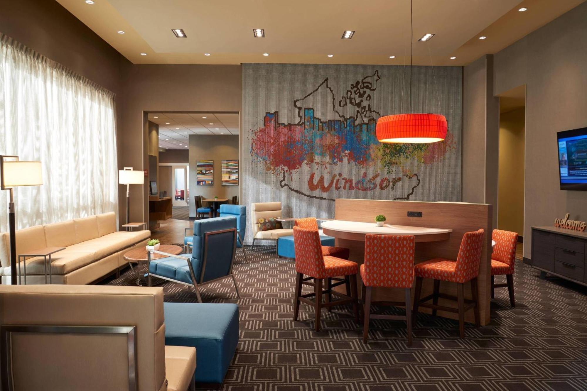 Towneplace Suites By Marriott Windsor Exterior foto